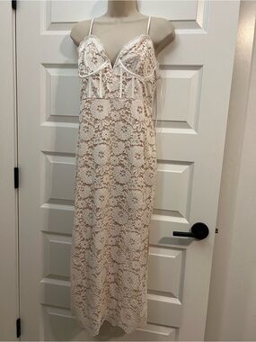 White lace dress